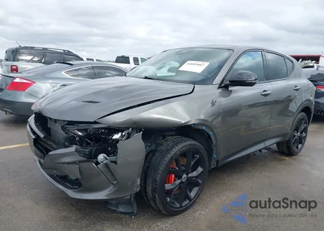 2024 Dodge Hornet Gt Plus Awd z USA, uszkodzony, nr VIN ZACNDFAN8R3A40221